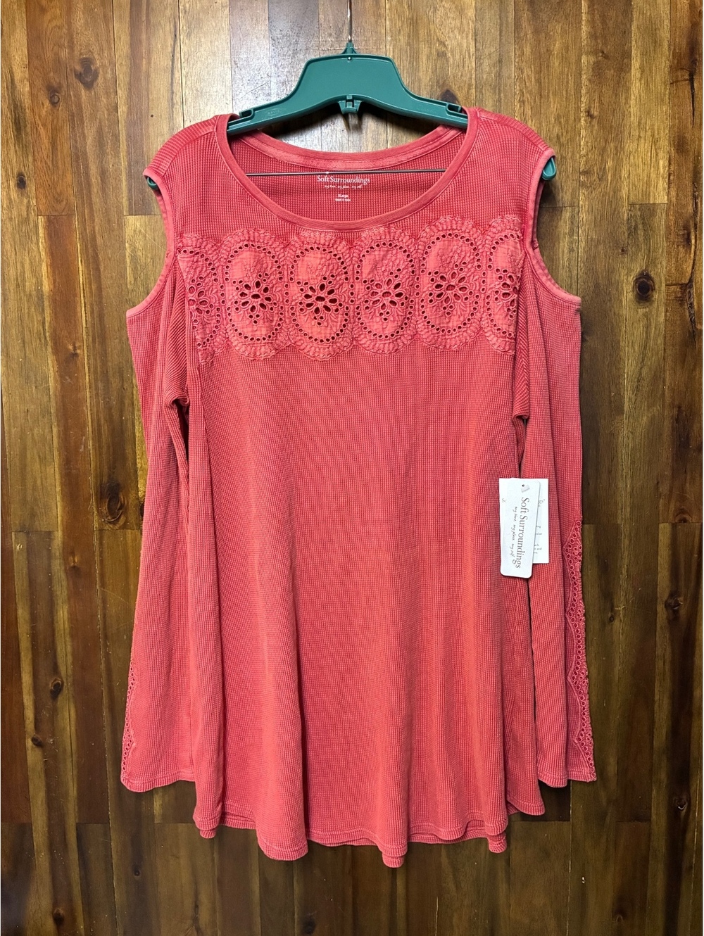 Soft Surroundings Coral Cold Shoulder Eyelet Lace Thermal Top XL Boho NWT